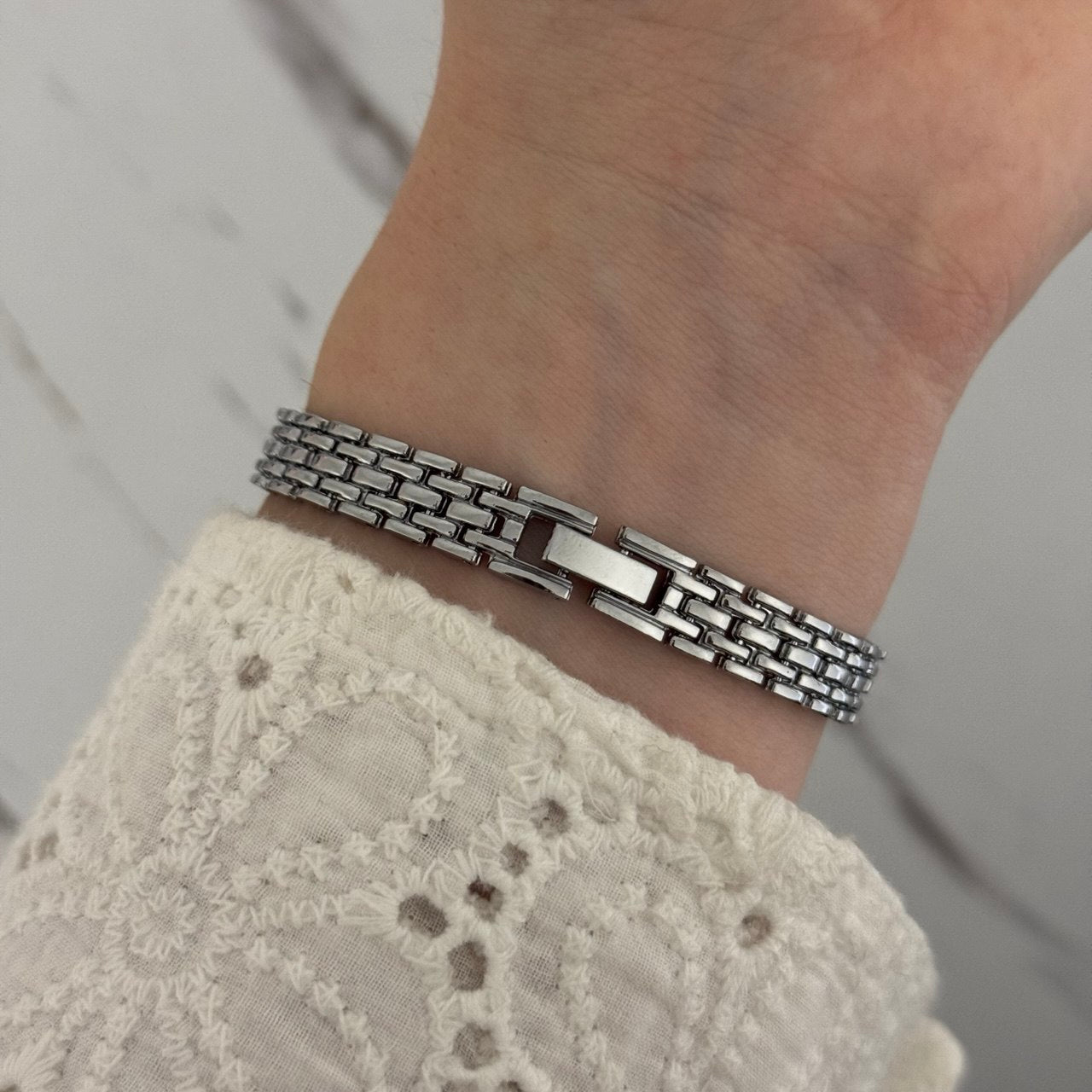 Vintage style Silver/White Watch Bracelet