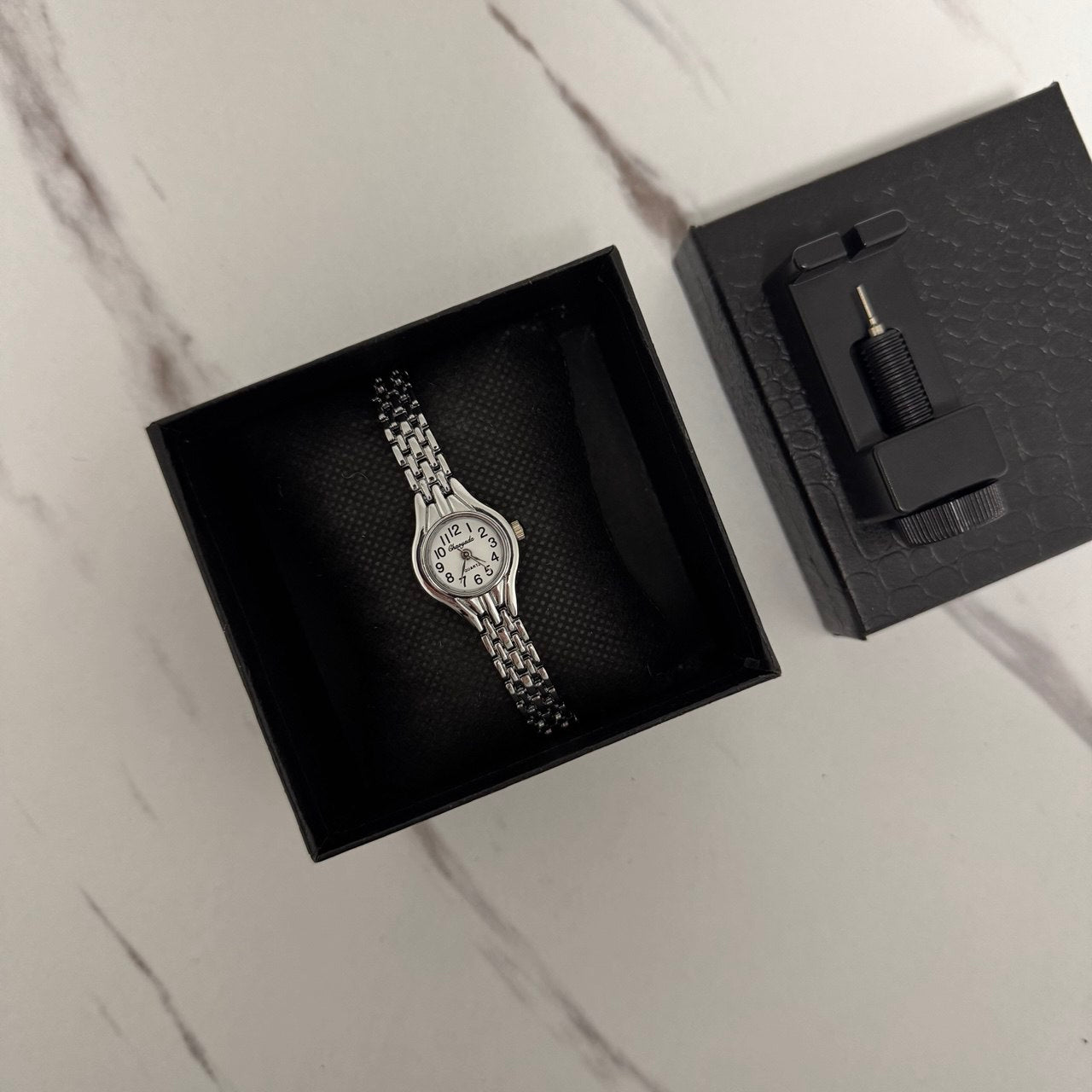 Vintage style Silver/White Watch Bracelet