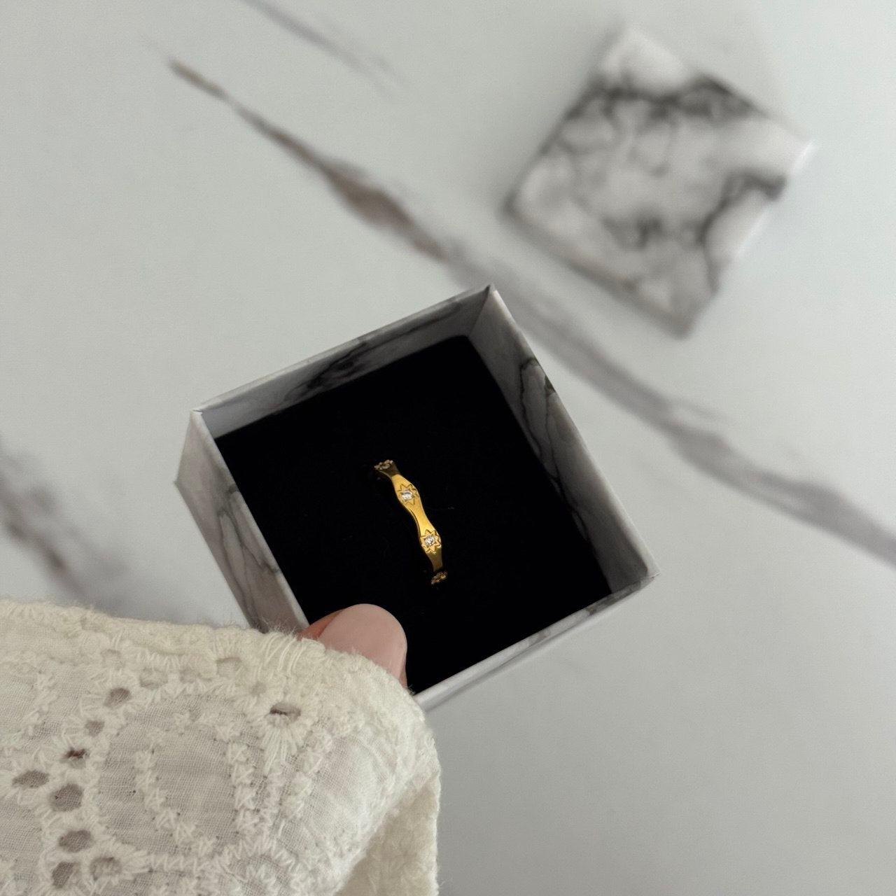 Gold ring Zircon Stone