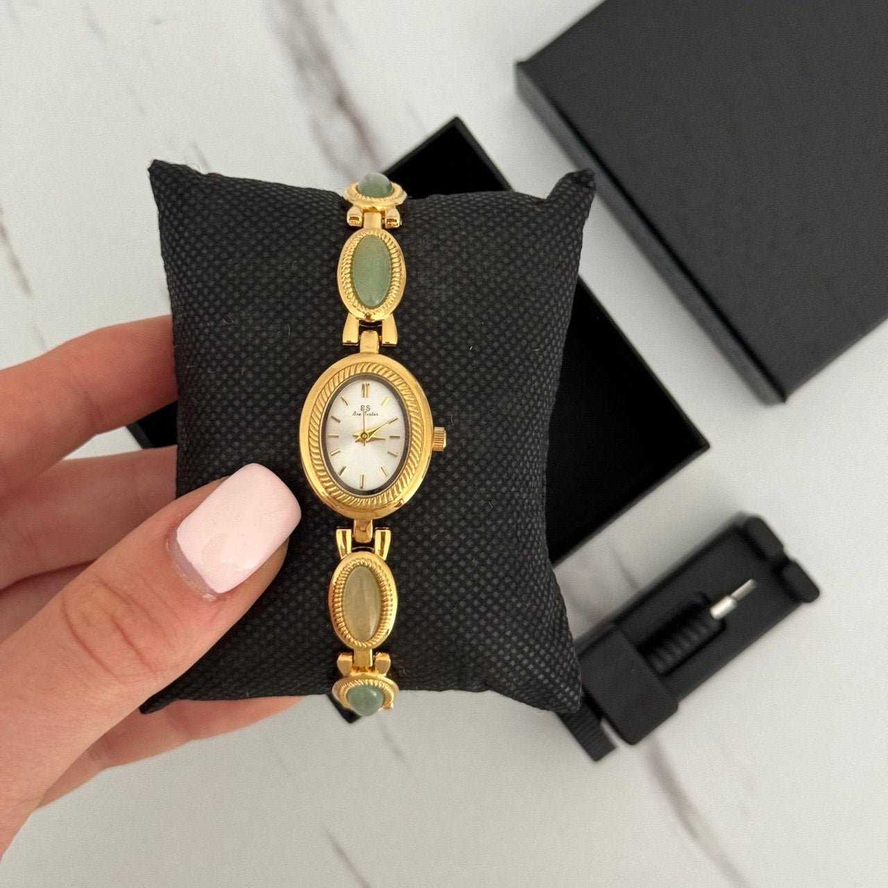 Watch Gold/Green Stones Bracelet