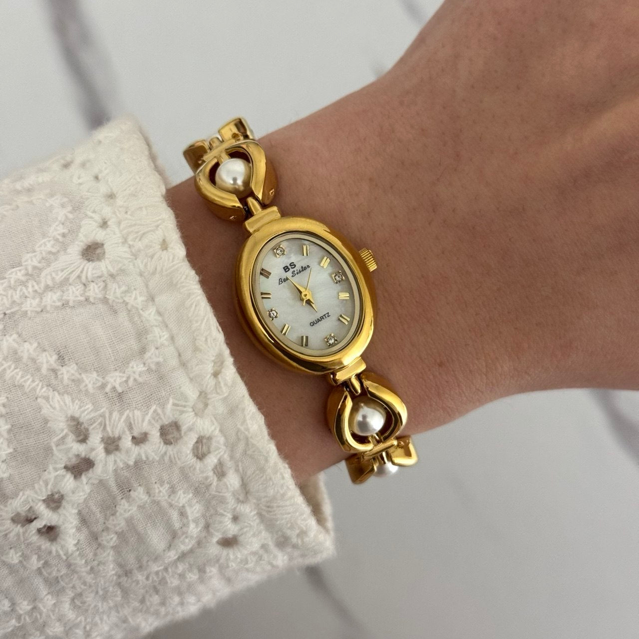 Gold/White Pearls Mini Watch