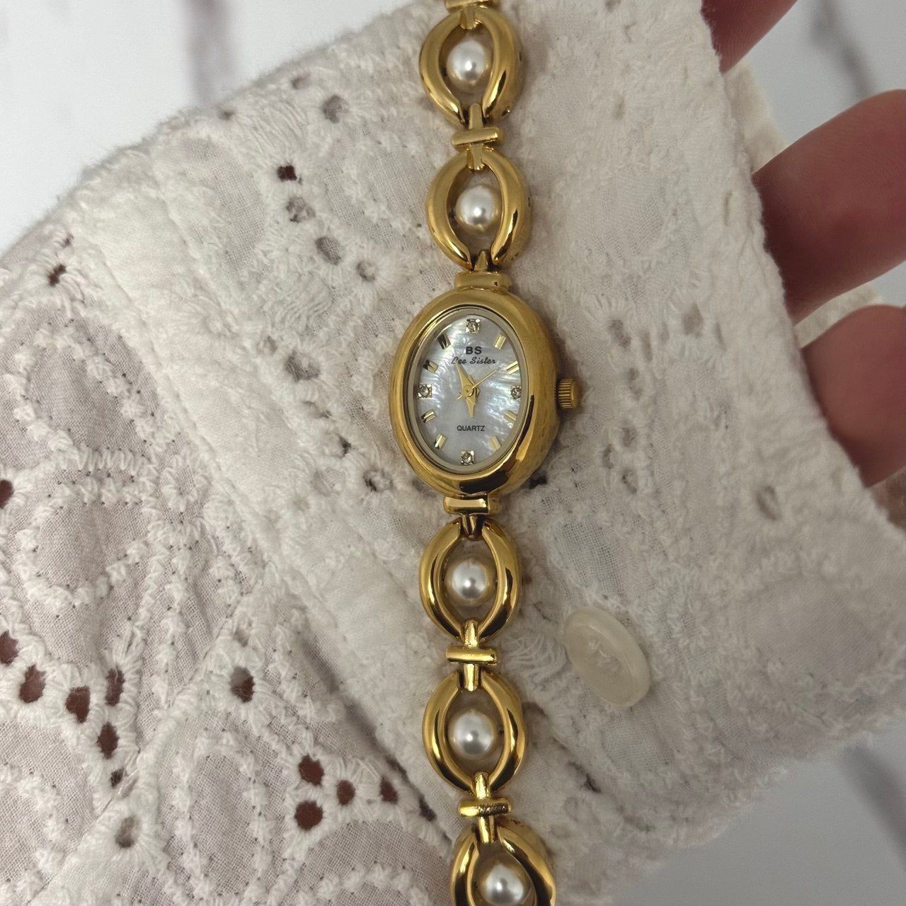 Gold/White Pearls Mini Watch