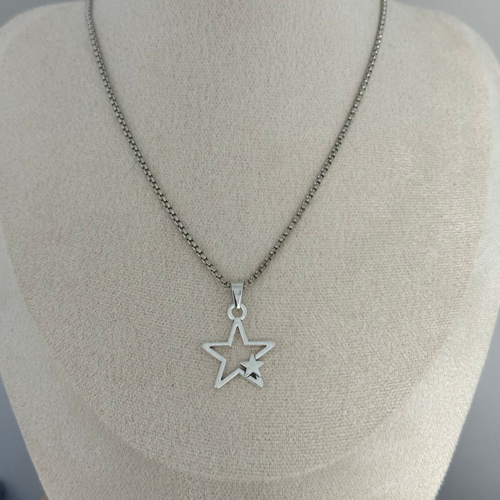 Silver Chain Pedant Necklace