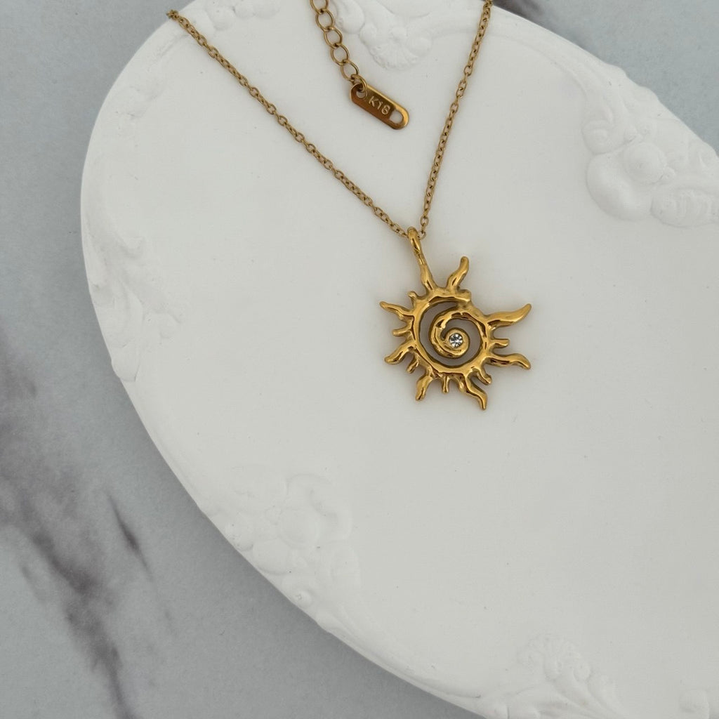 Vintage Vibe Sun Gold Chain Necklace