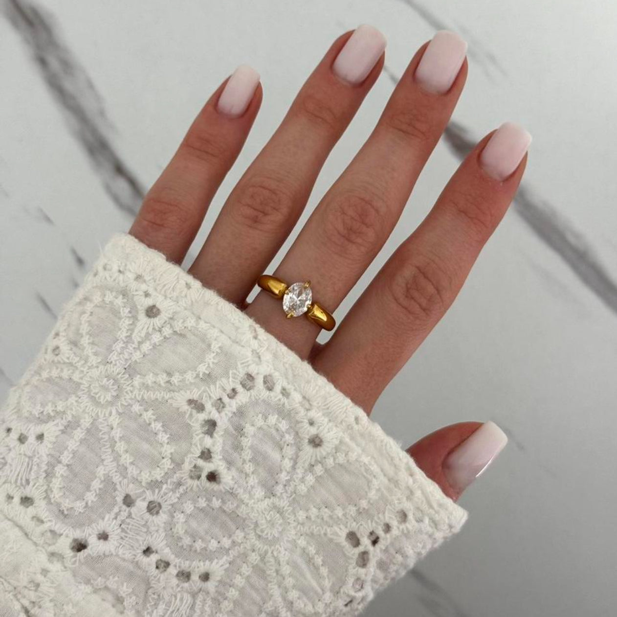 Vintage Style Gold Ring Zircon Stone