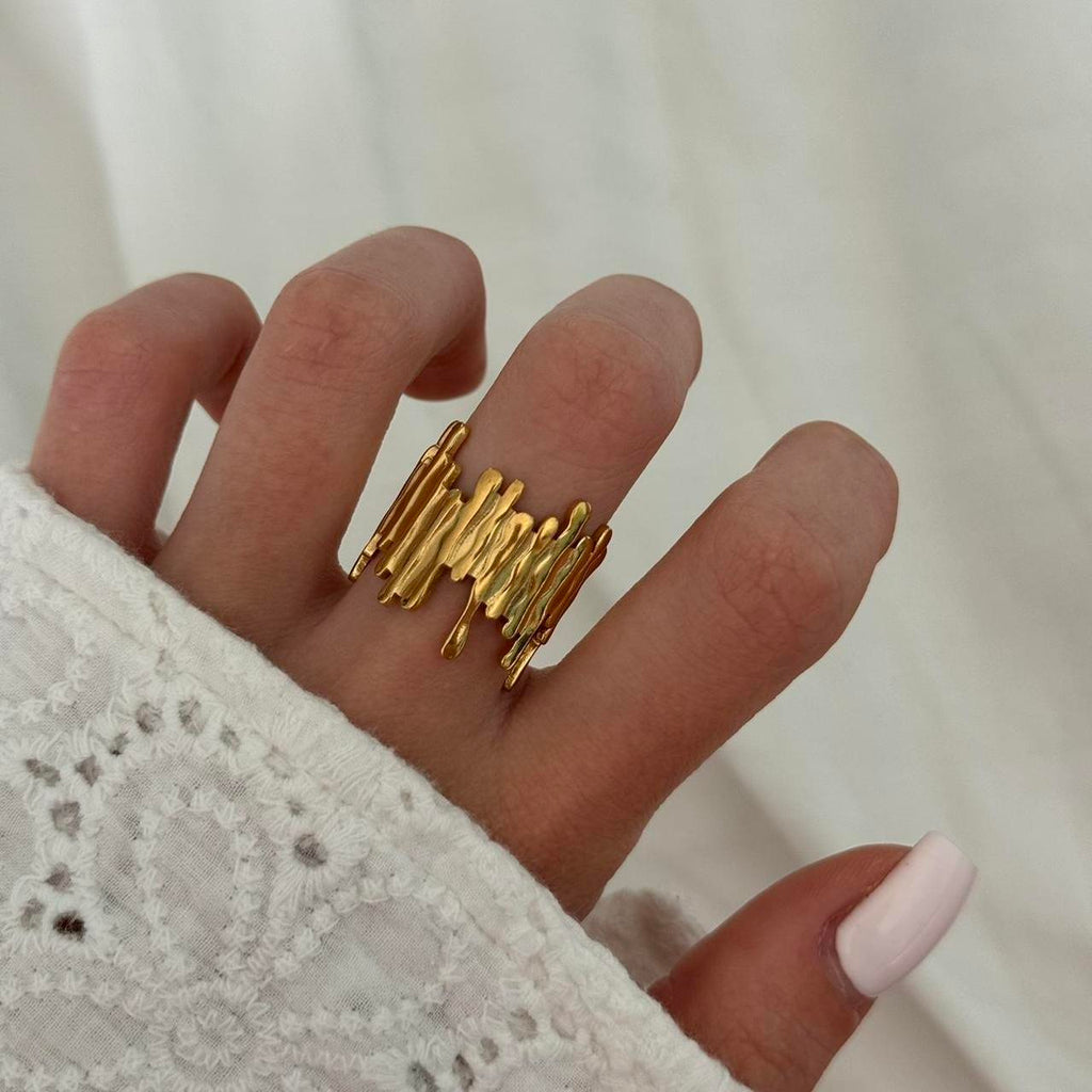 Vintage Vibe Gold Ring