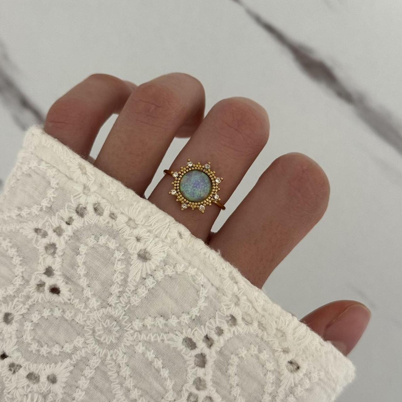 Vintage Vibe Gold Chameleon Blue Stone Ring