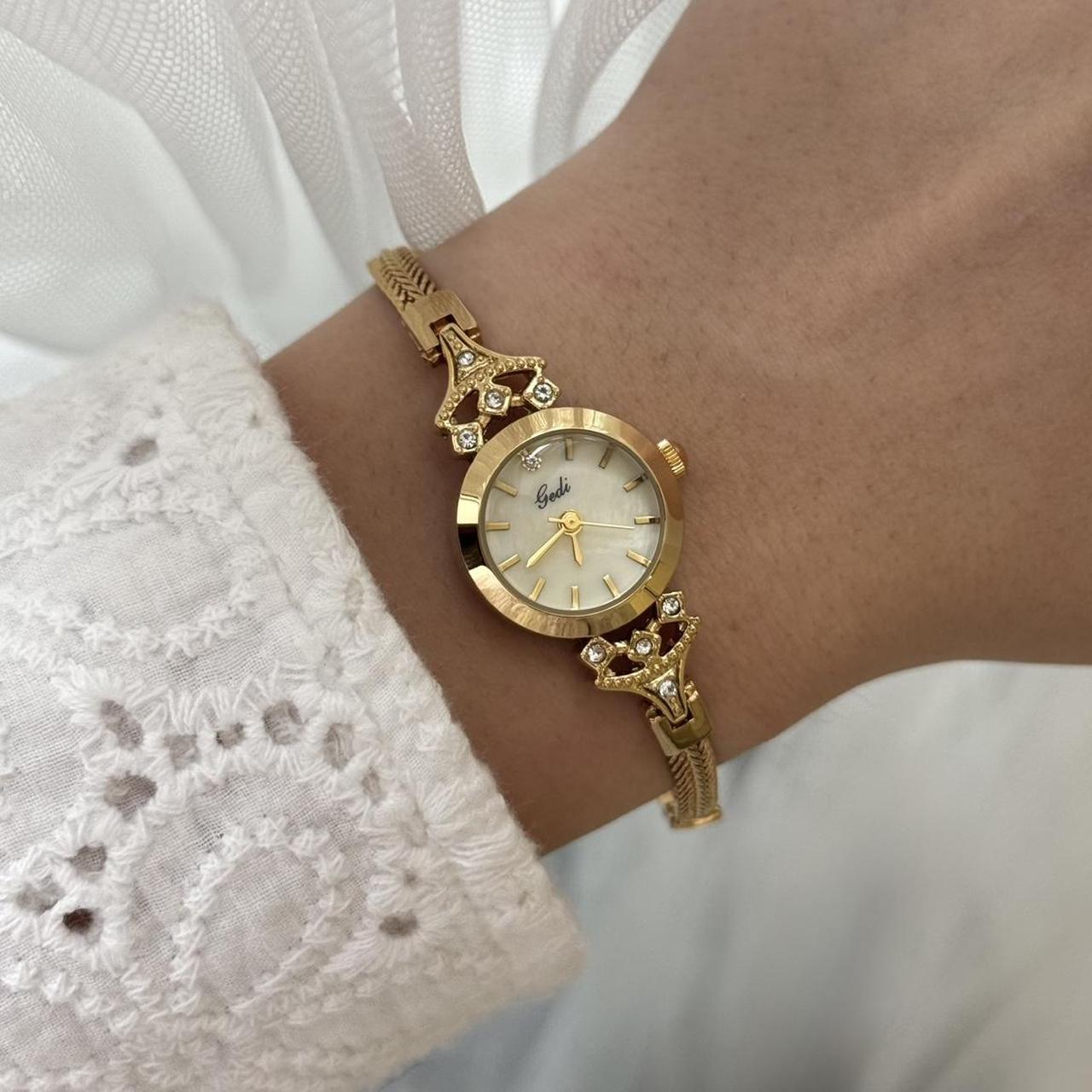 Gold Round Watch Cream Pearl Zircon Stones