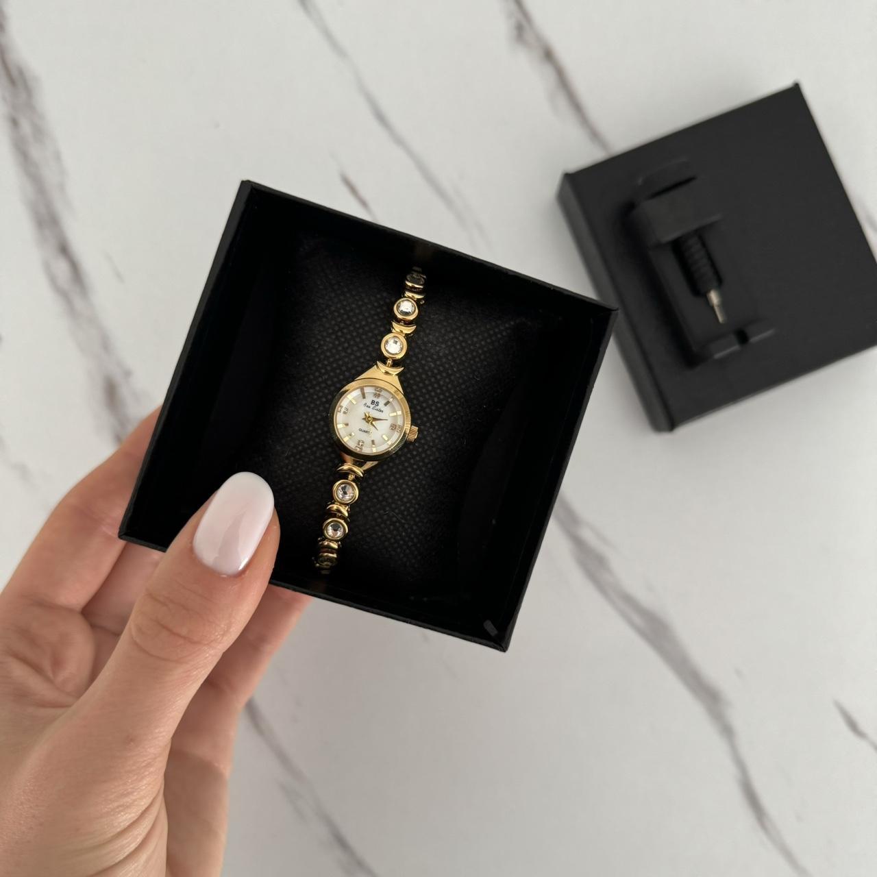 Watch White Zircon Stones