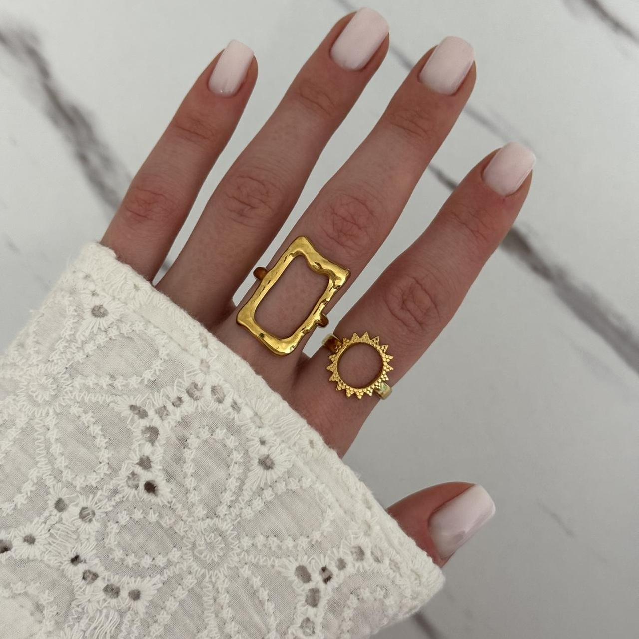 Gold Rings Set