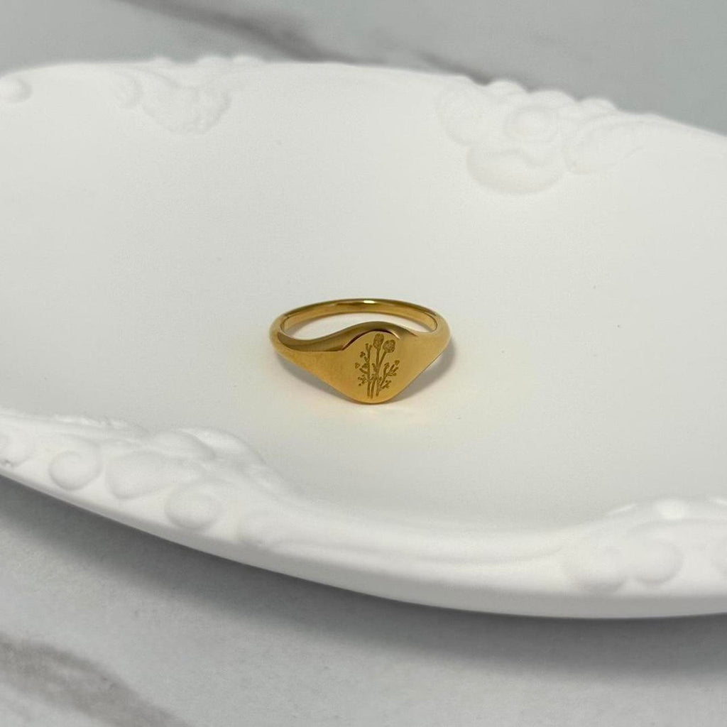 Vintage Style Gold Floral Ring