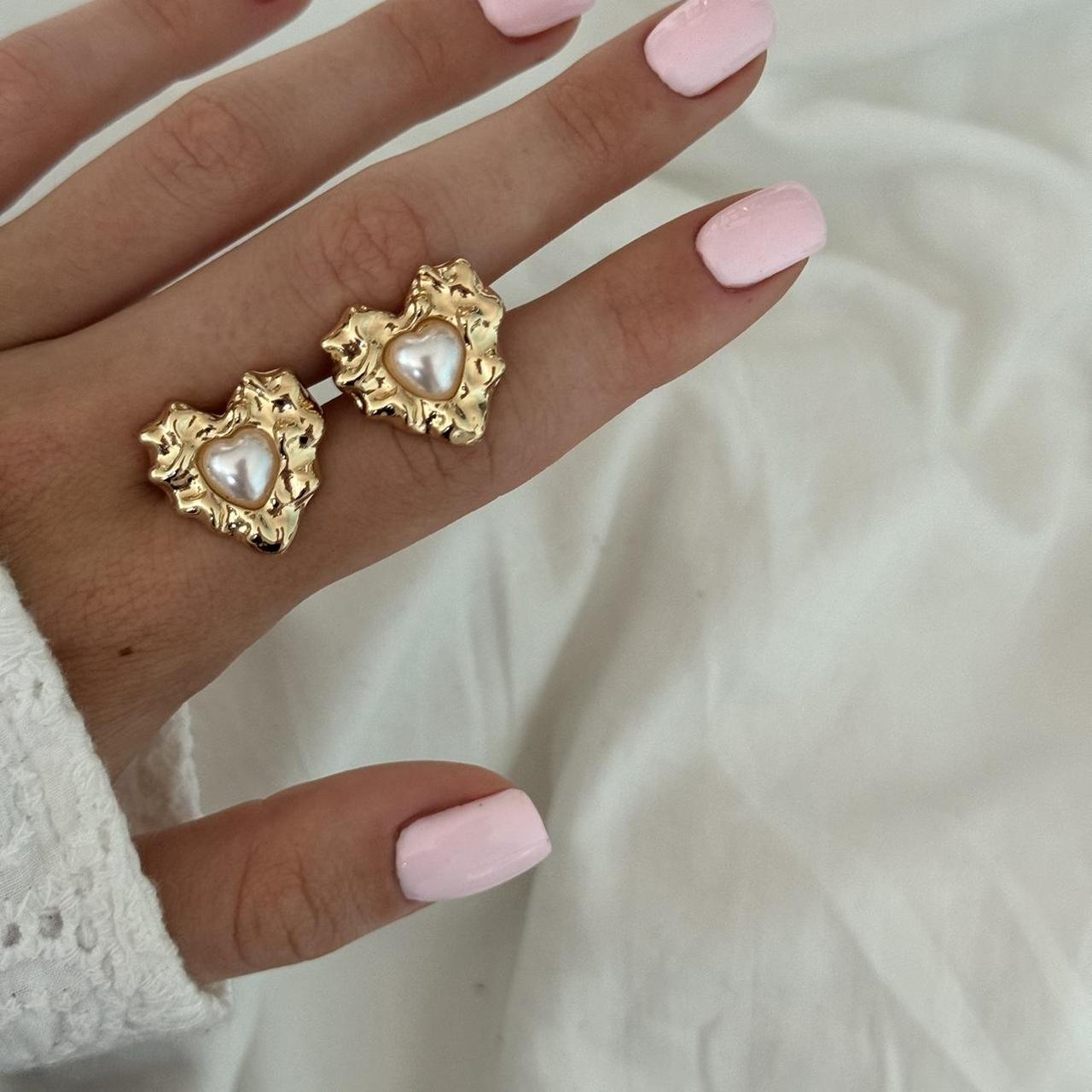 Gold/Pearl Heart-Shaped Earrings