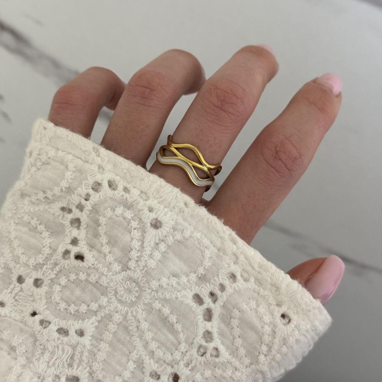 Gold/White Ring