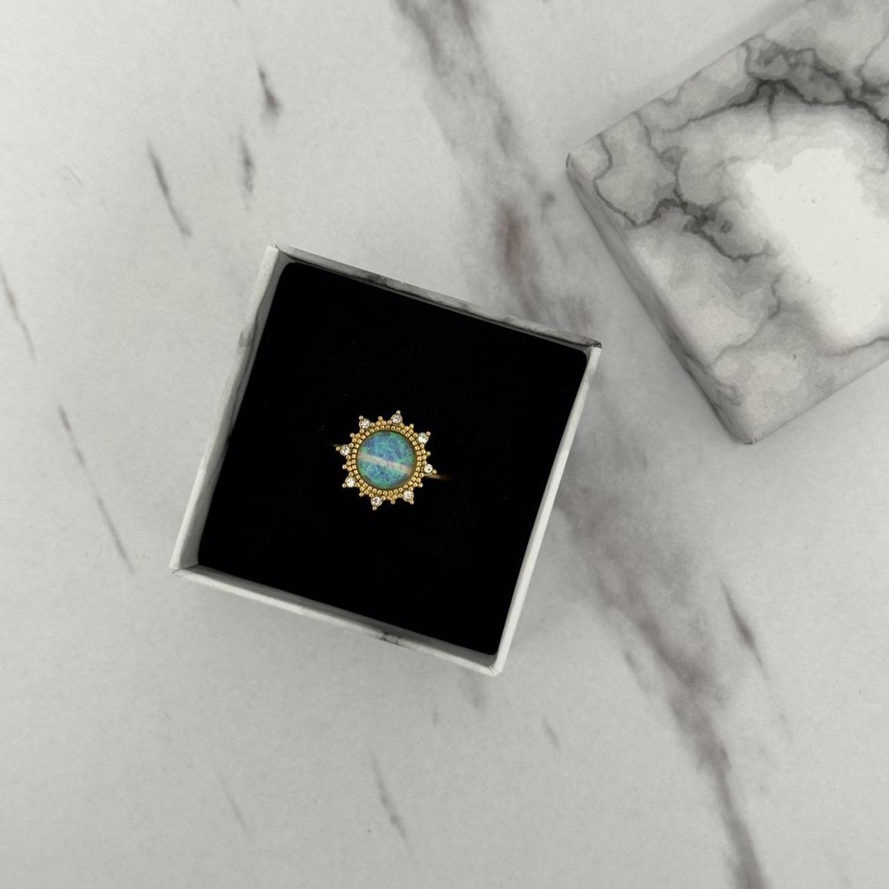 Vintage Vibe Gold Chameleon Blue Stone Ring