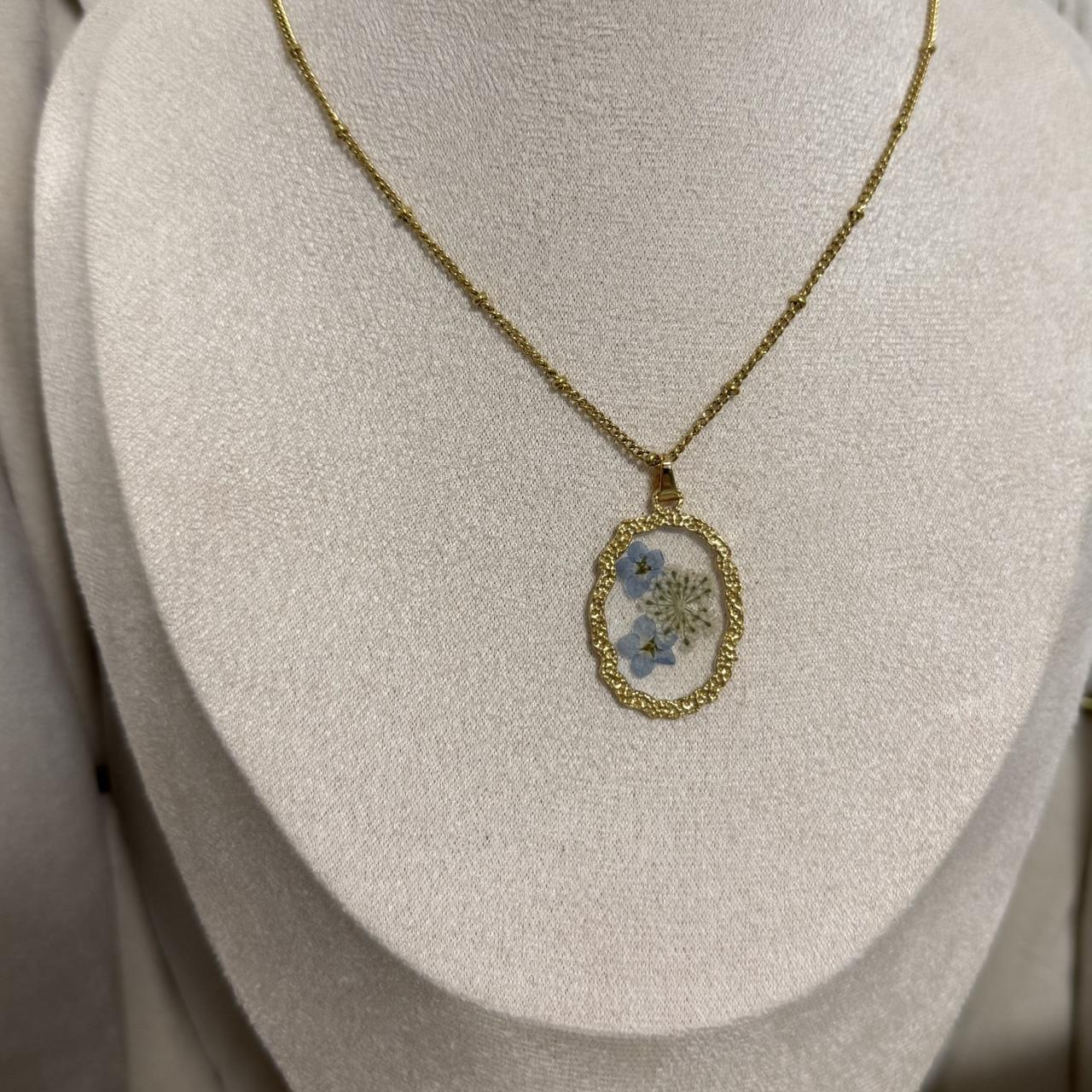 Vintage Vibe Floral Gold Necklace