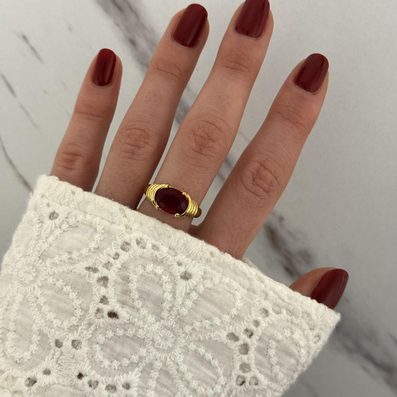 Vintage Vibe Gold Ring Burgundy Zircon Stone