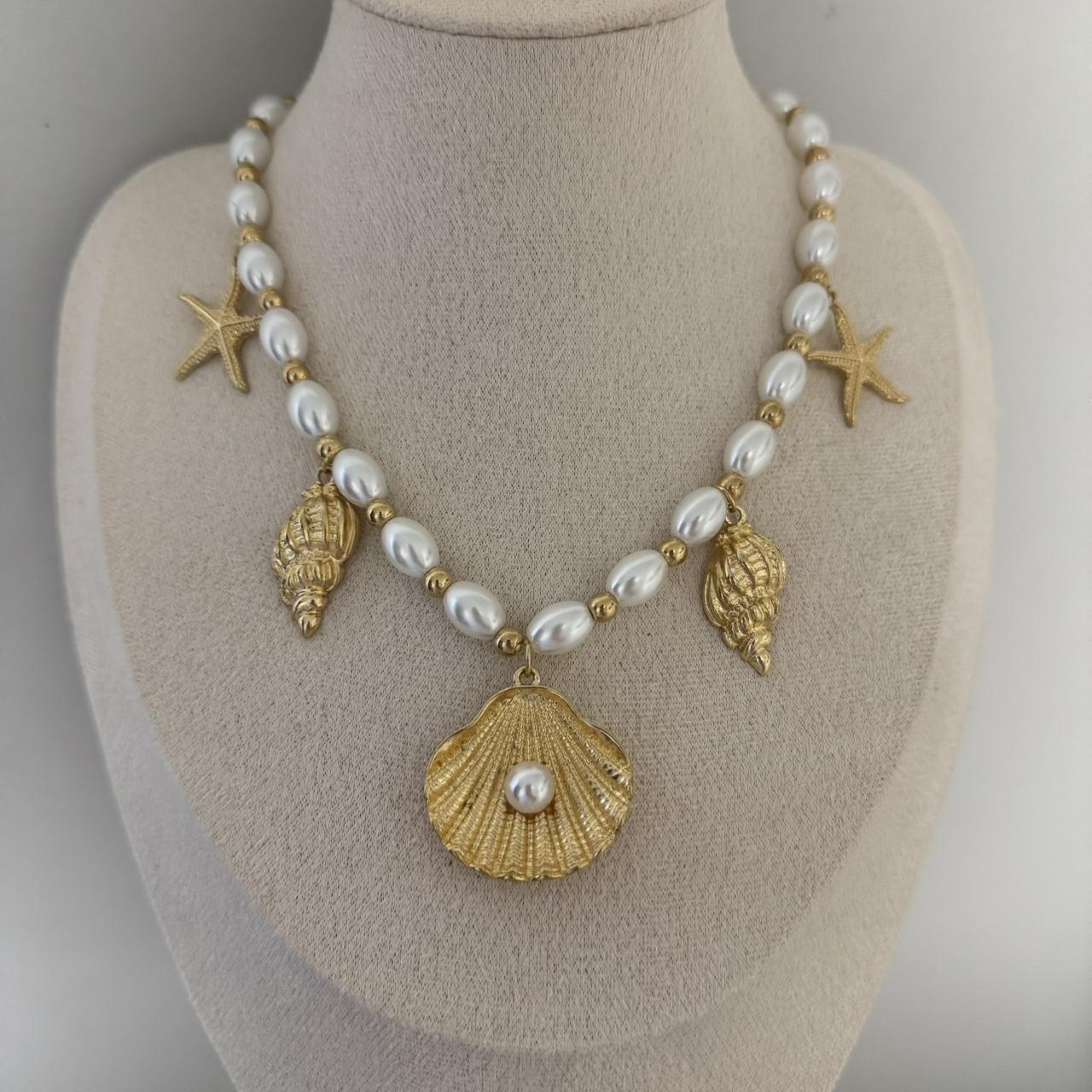 Pearl/Gold Charms Chain Necklace