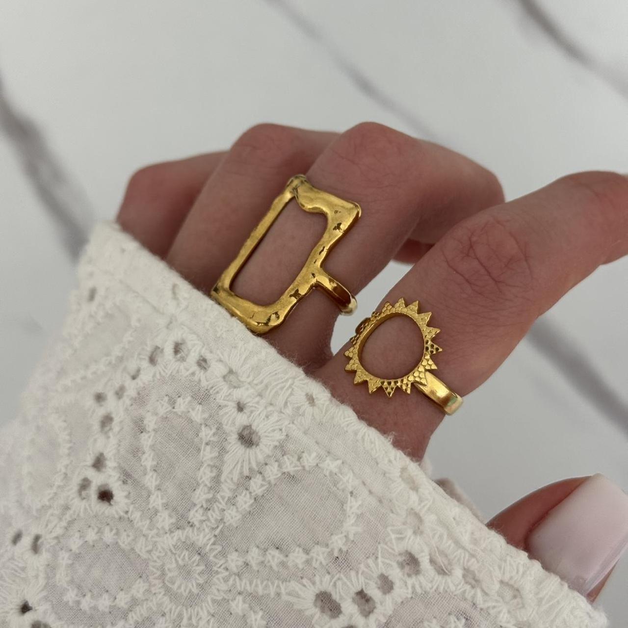 Gold Rings Set