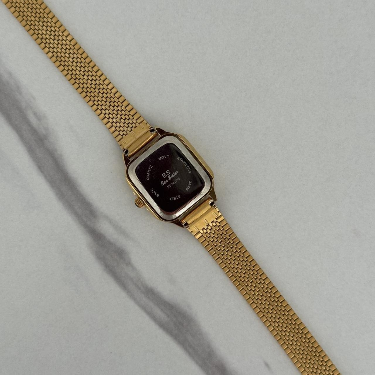 Gold Square Watch Vintage Vibe