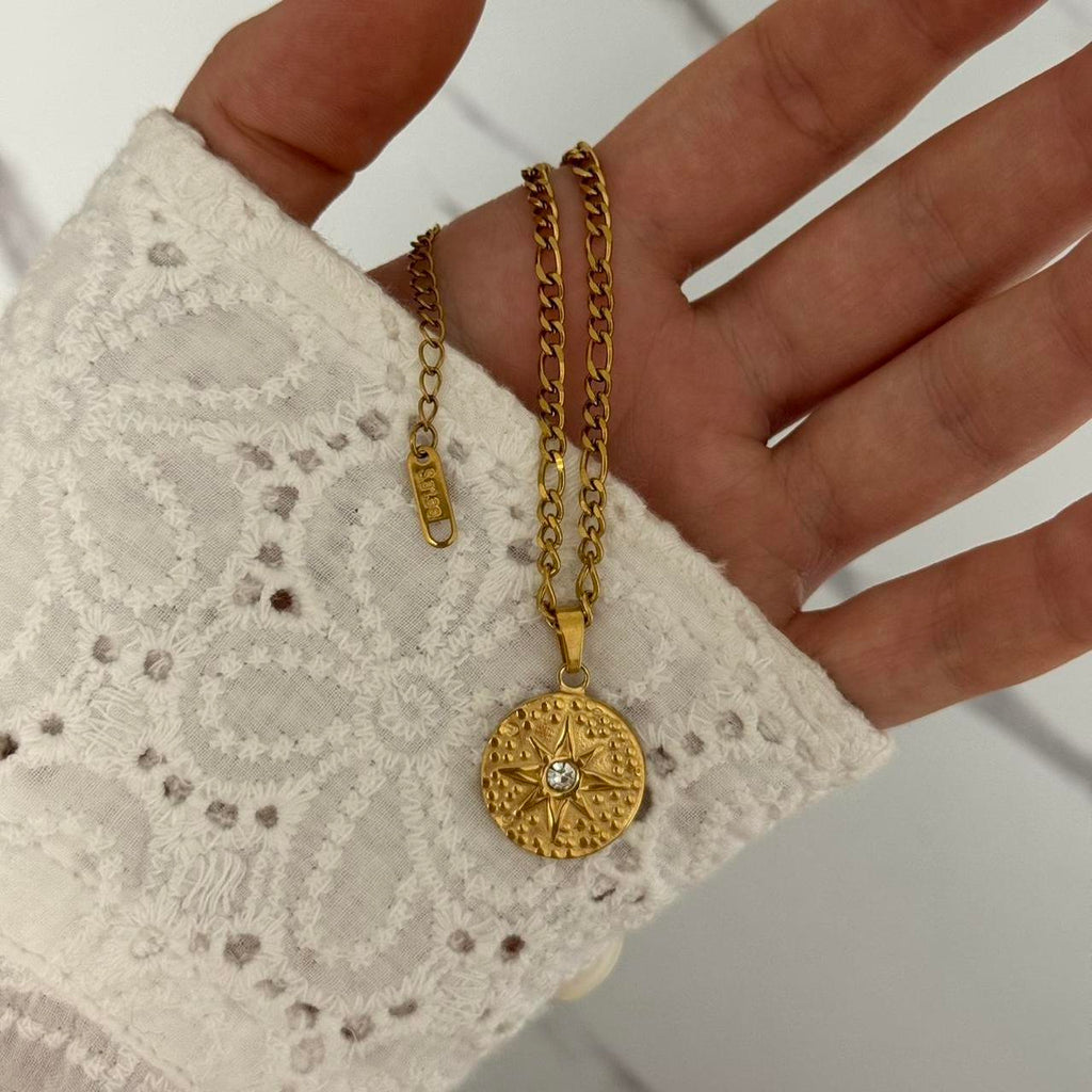 Vintage style gold chain necklace