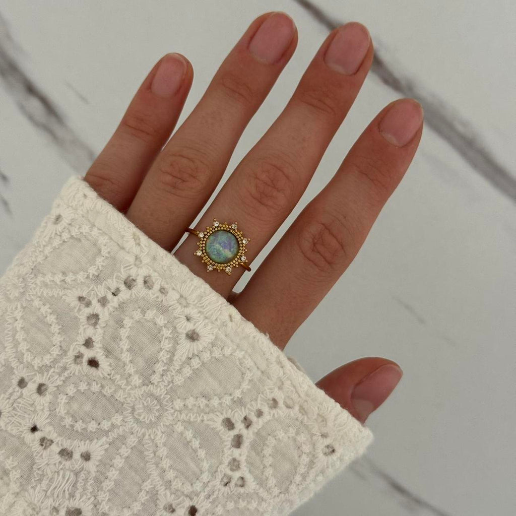 Vintage Vibe Gold Chameleon Blue Stone Ring