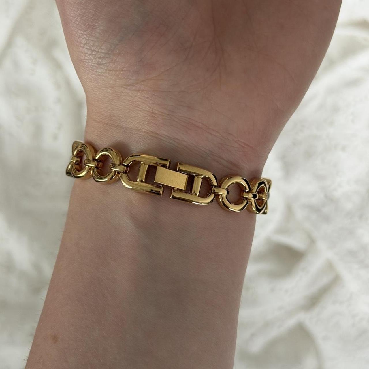 Gold mini watch pearls