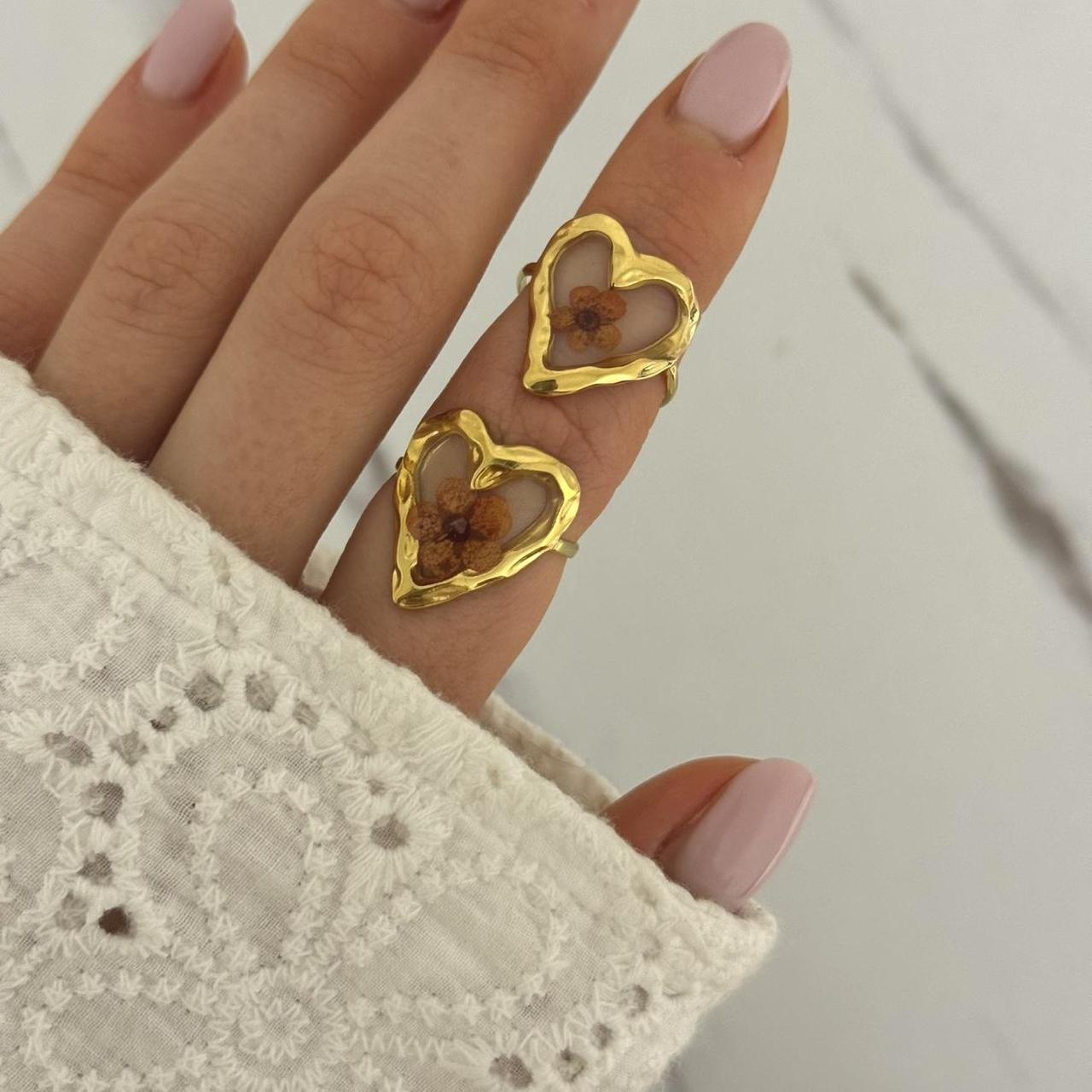 Vintage Style Gold Floral Heart Ring