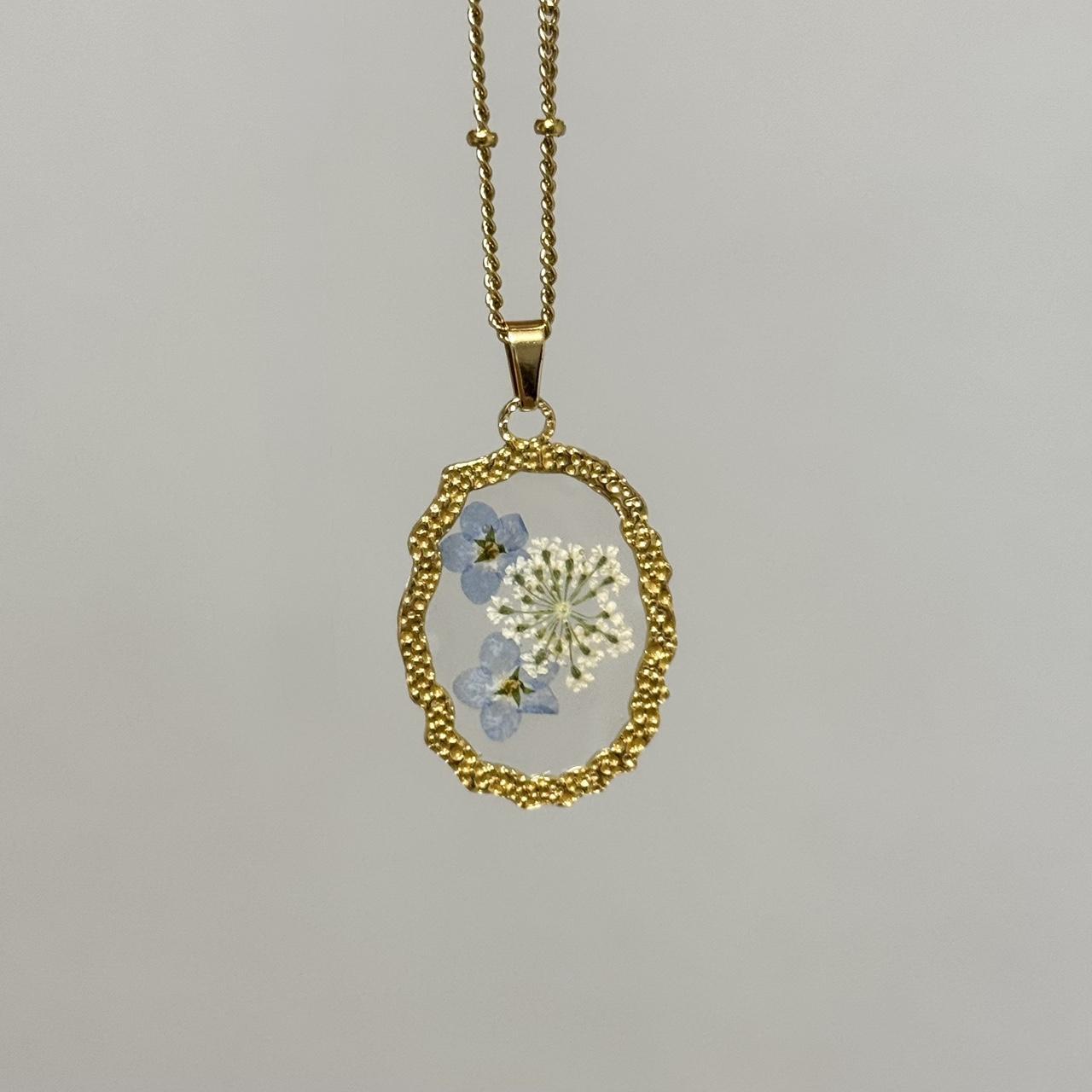 Vintage Vibe Floral Gold Necklace