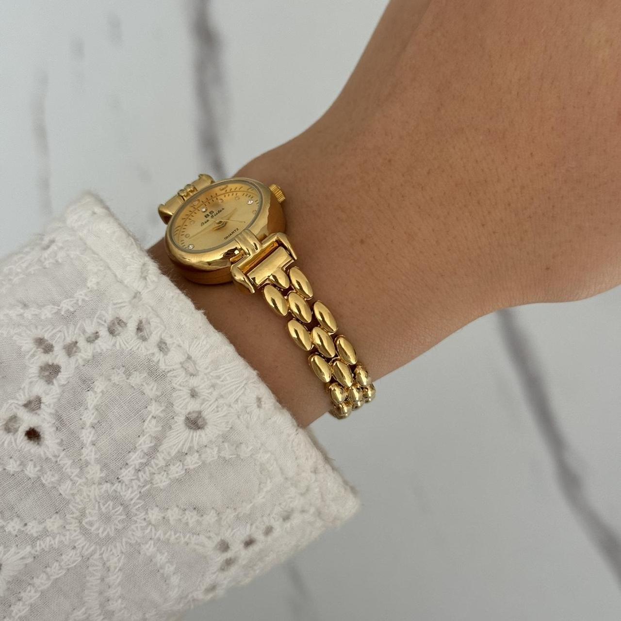 Retro Round Gold Mini Watch
