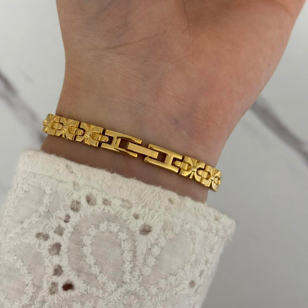 Elina Gold Watch Green Stones