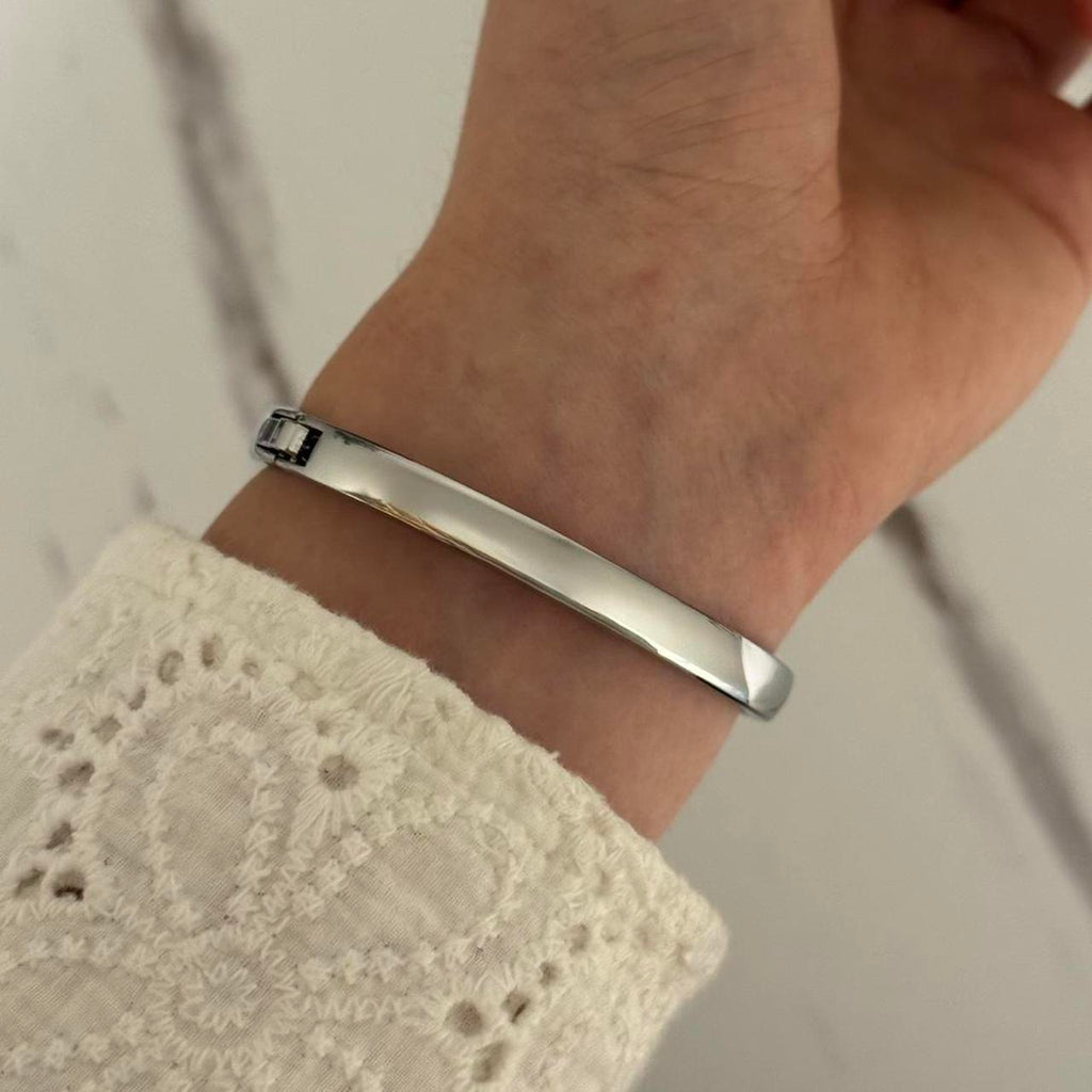 Silver Burgundy Red Watch Catalina