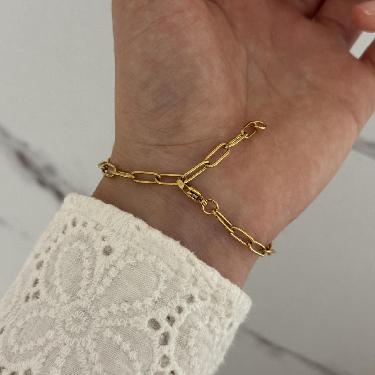 Gold Pedant Chain Bracelet