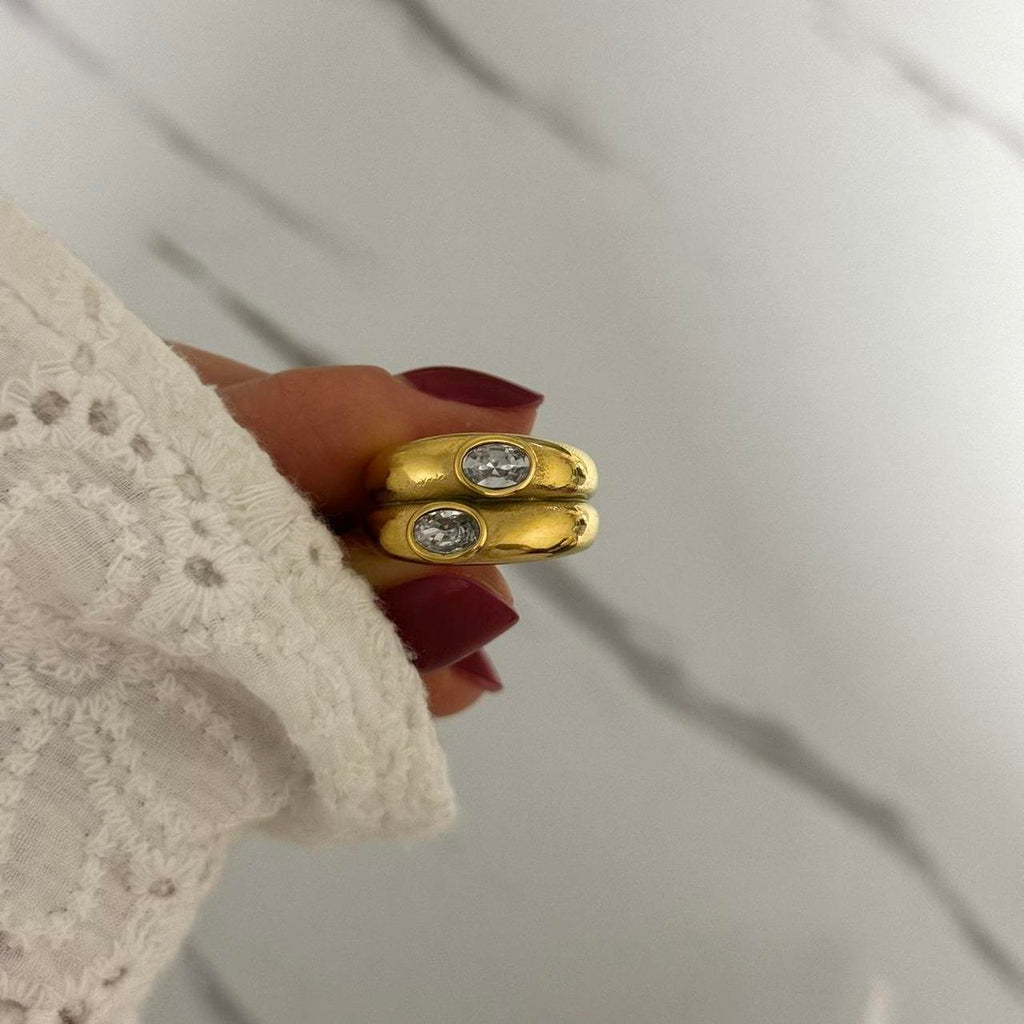 Vintage inspired Gold Double Ring Zircon Stone