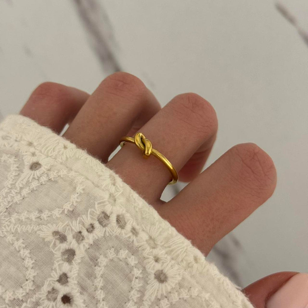 Gold  Knot Ring