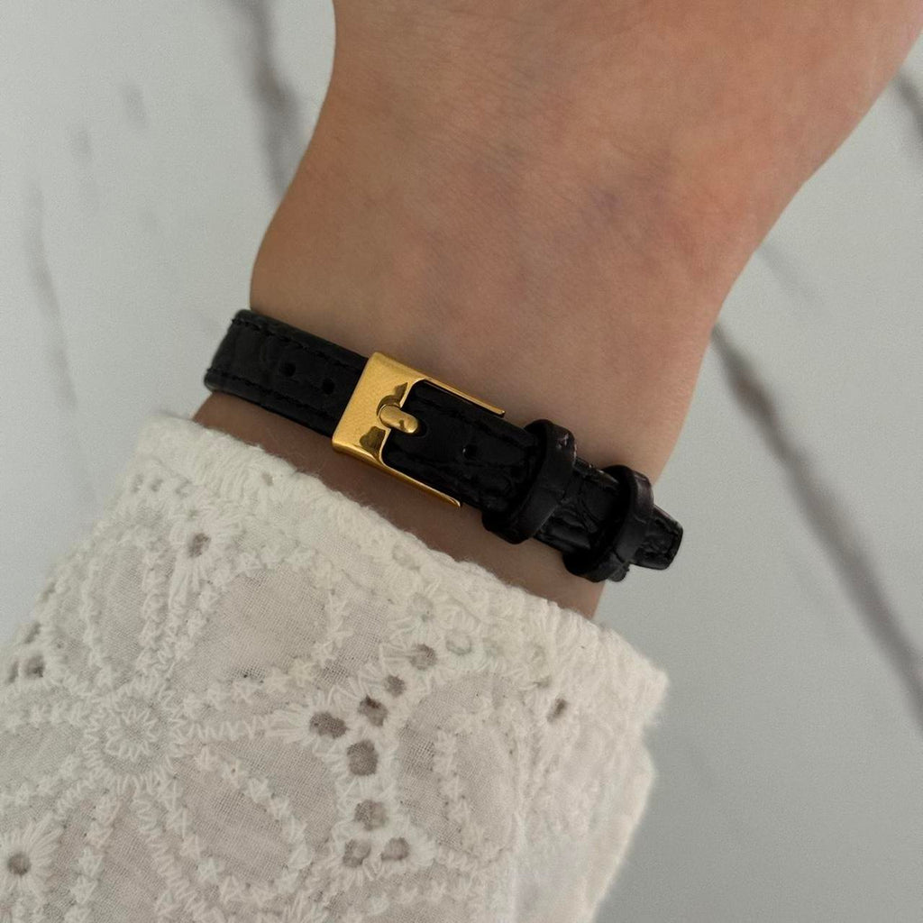 Oval Black/Gold Watch