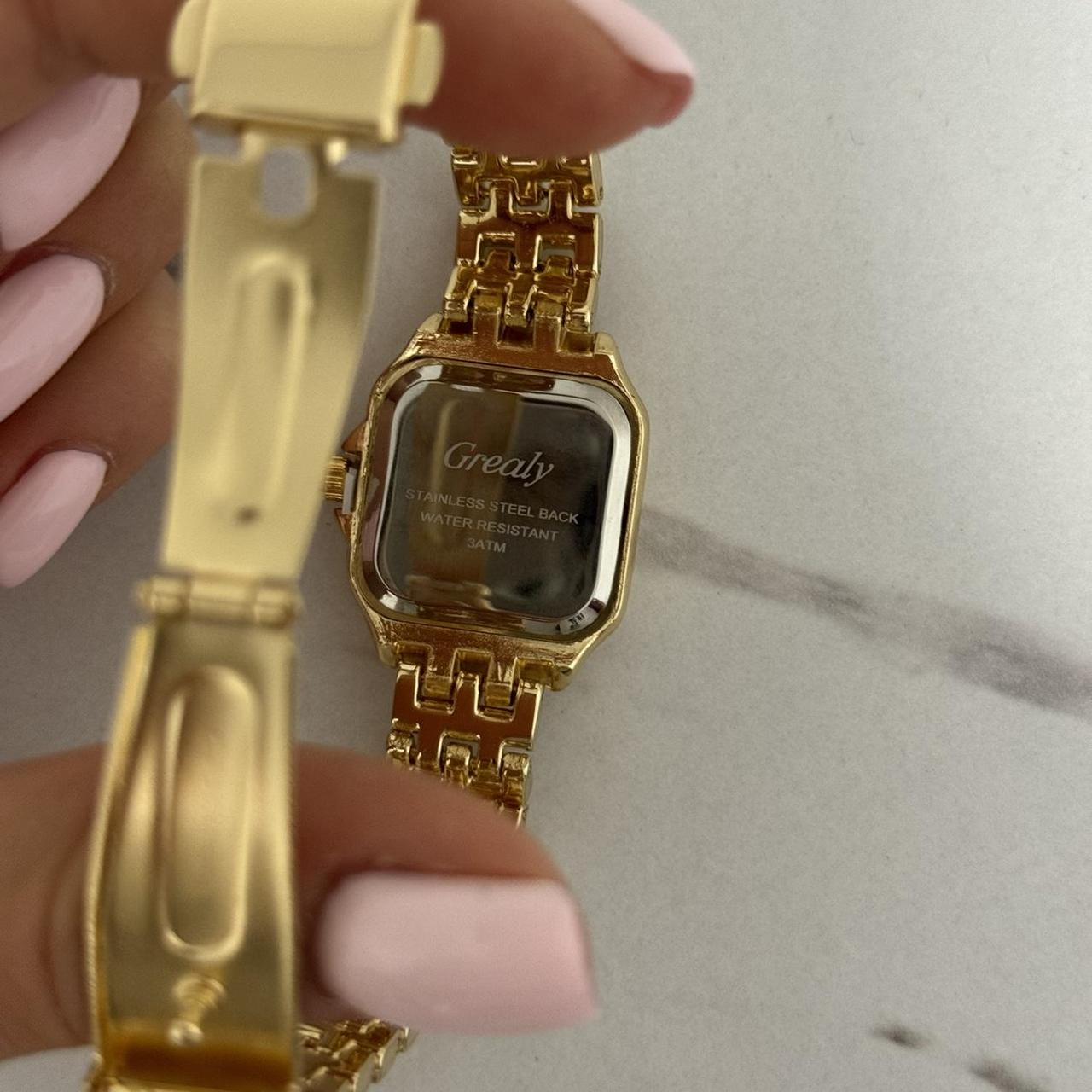 Vintage Vibe Square Gold Watch
