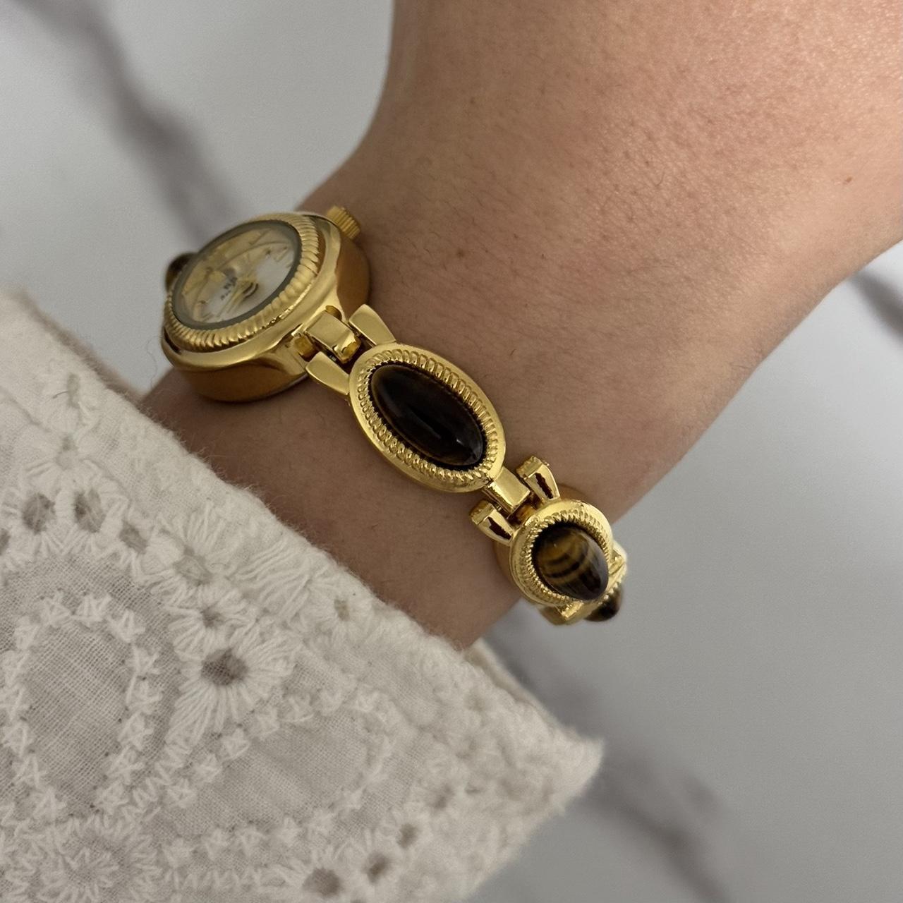 Watch Gold/Brown stones