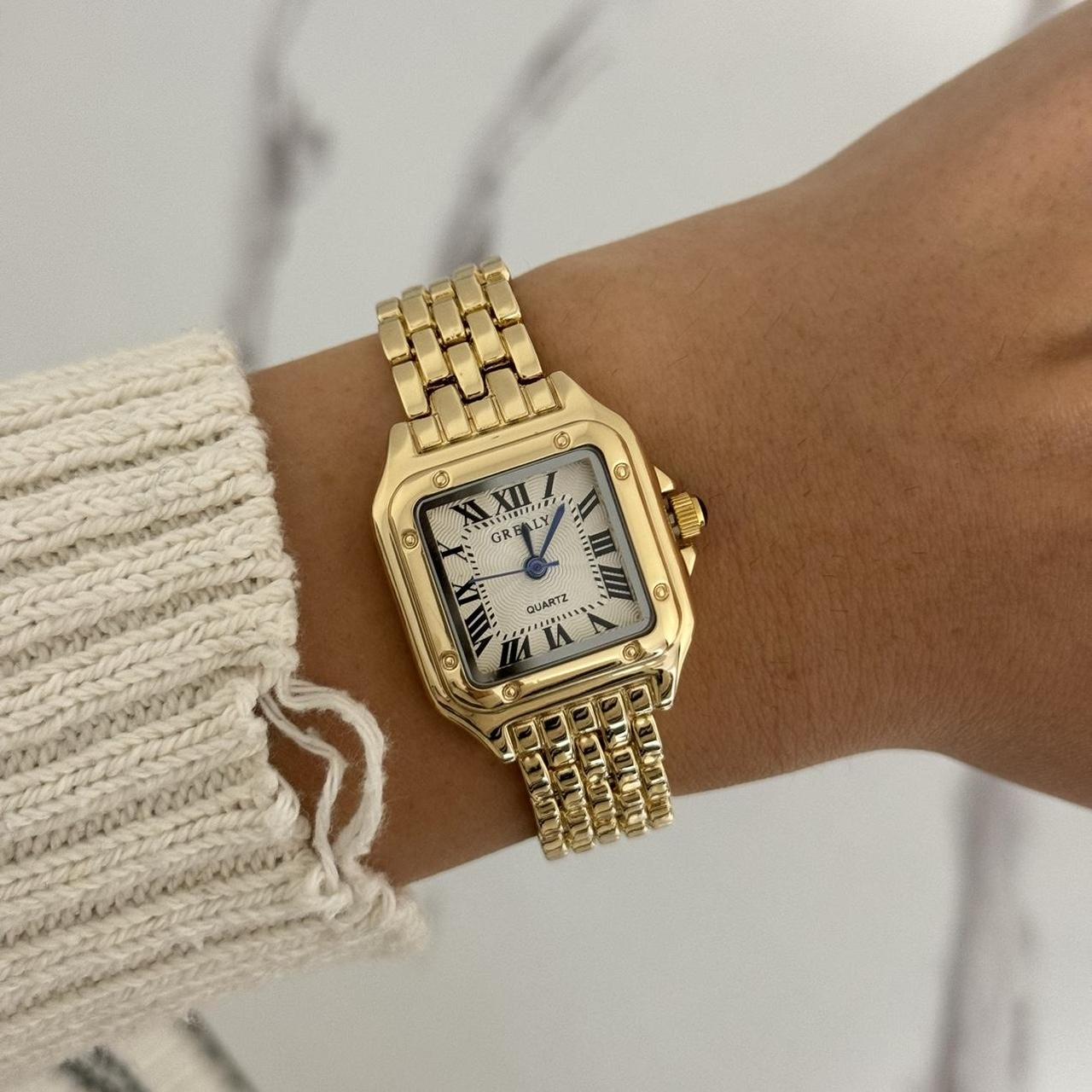 Vintage Vibe Square Gold Watch