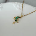 Vintage Vibe Gold Necklace Chameleon Green Stone