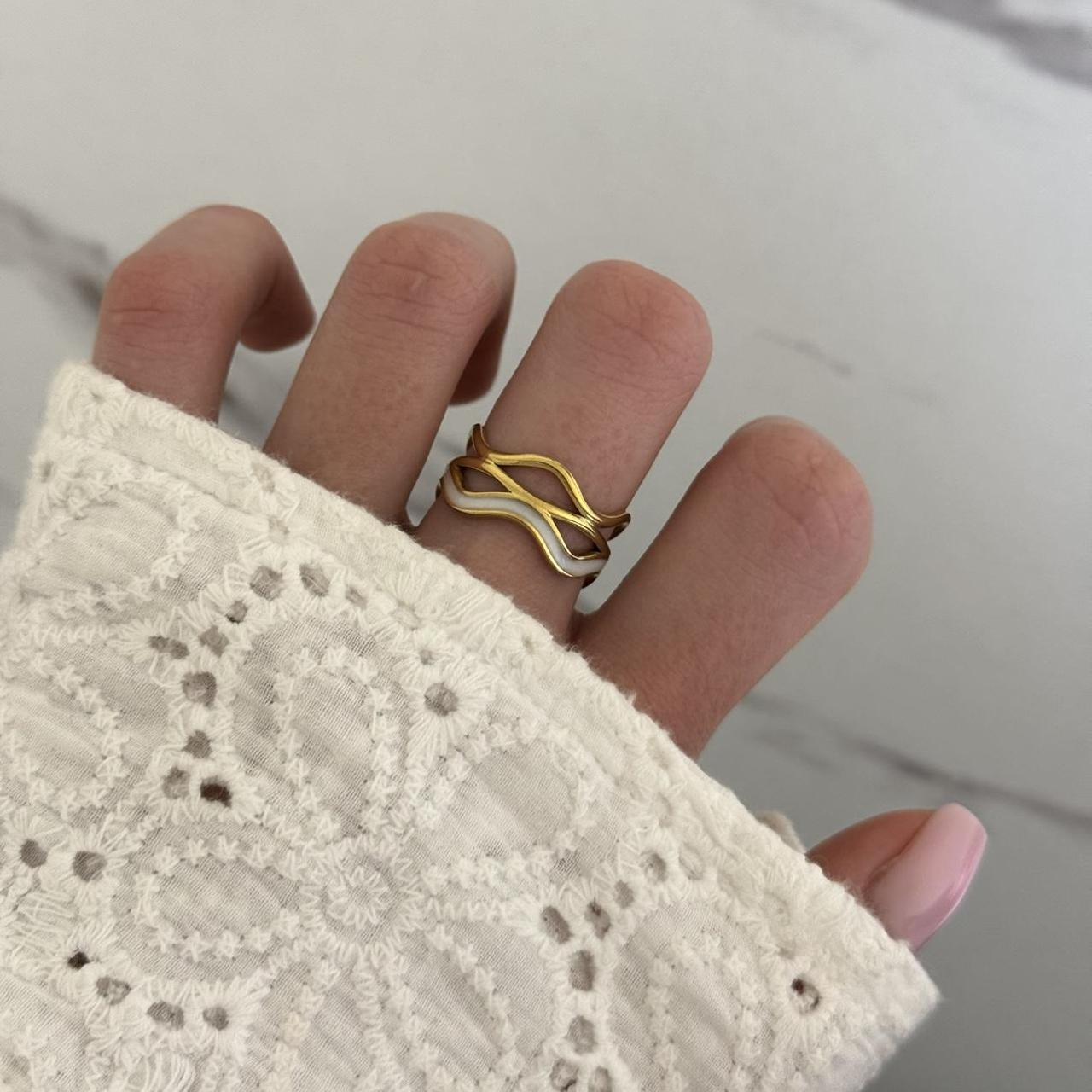 Gold/White Ring