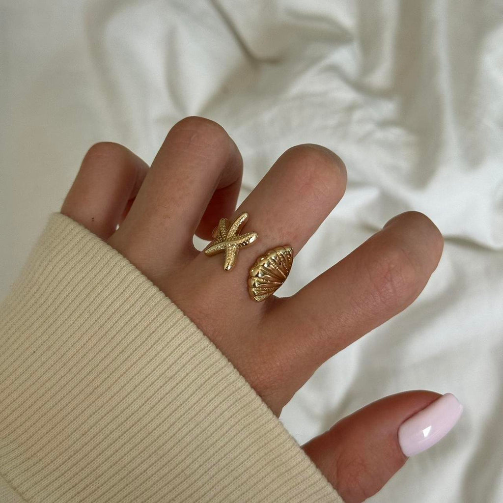 Gold Ring With a Shell Shape
