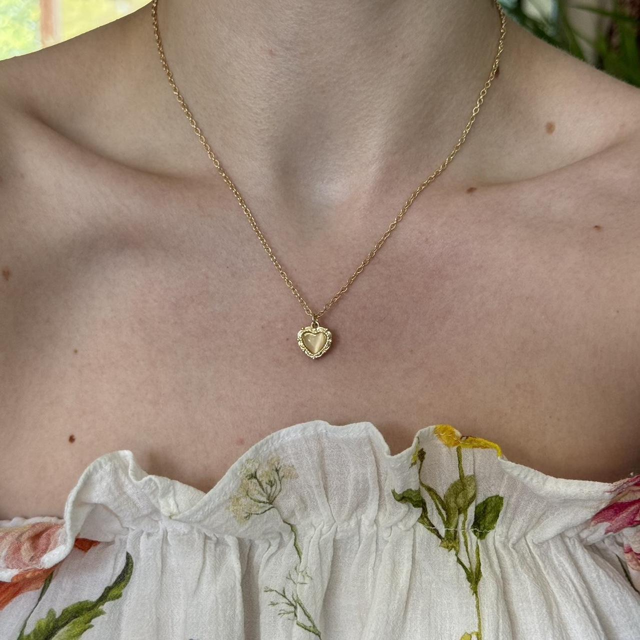 Gold Chain Heart Pedant Necklace