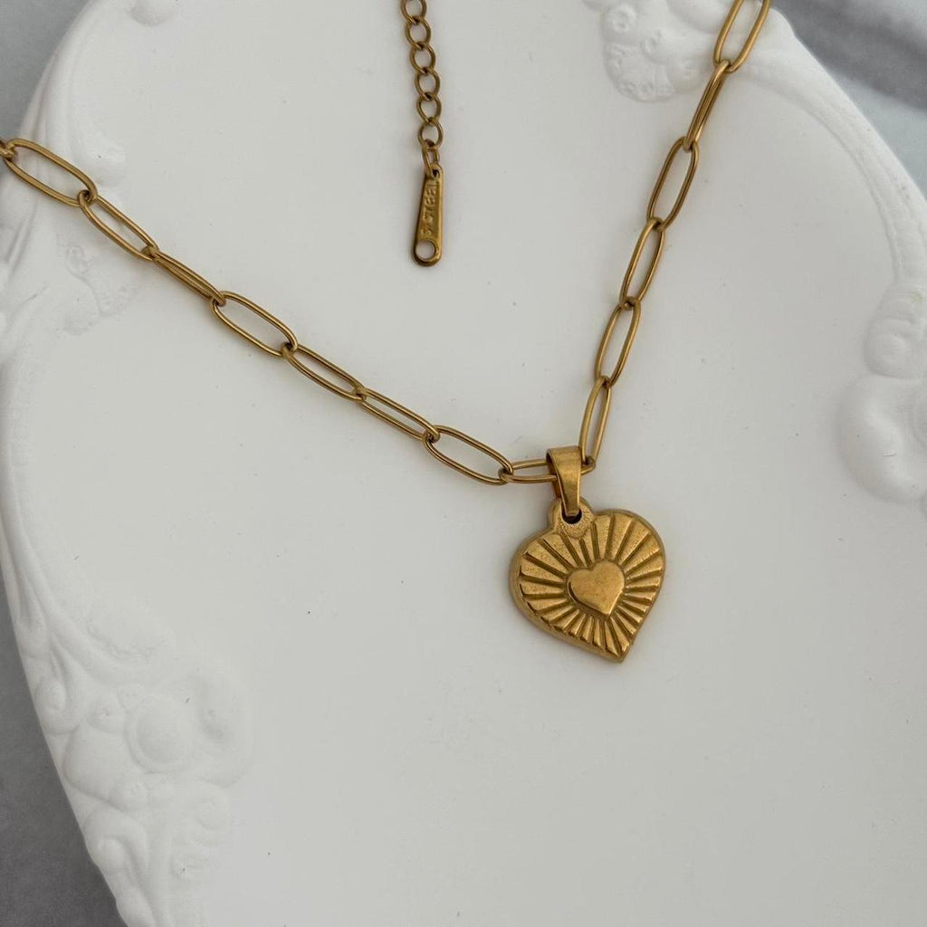 Gold Necklace Chain With Pendant Heart