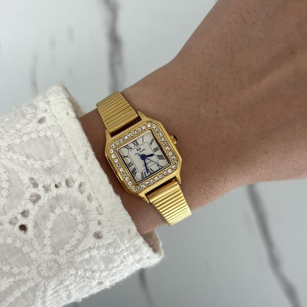 Gold Square Watch Vintage Vibe