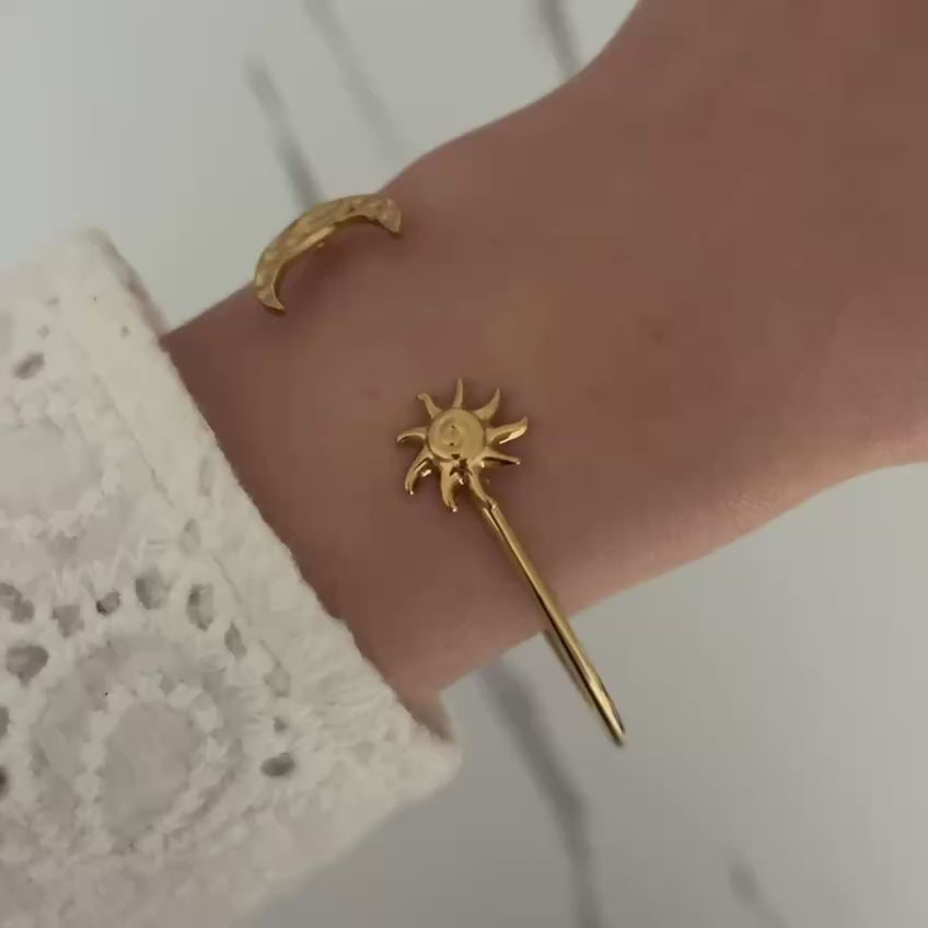 Vintage Vibe Gold Bracelet