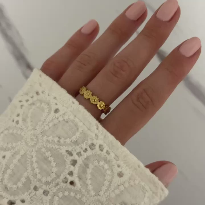 Gold Floral Ring