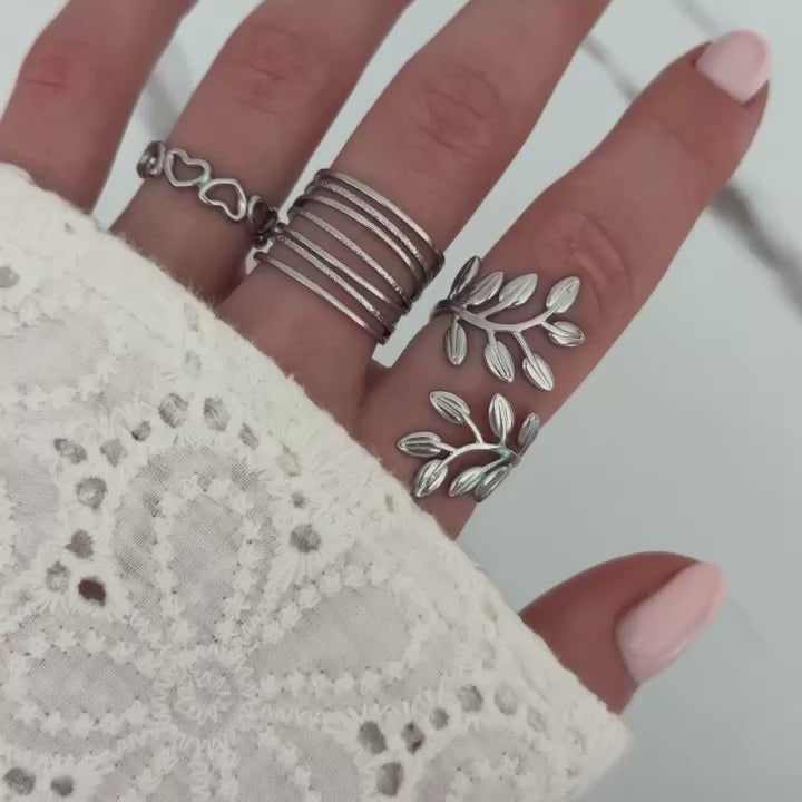 Set of 3 silver rings