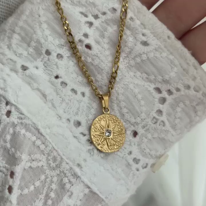 Vintage style gold chain necklace