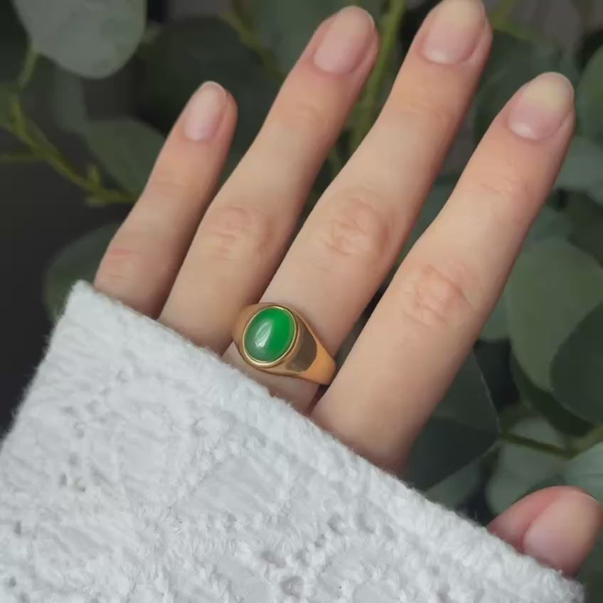 Gold Ring Green Stone