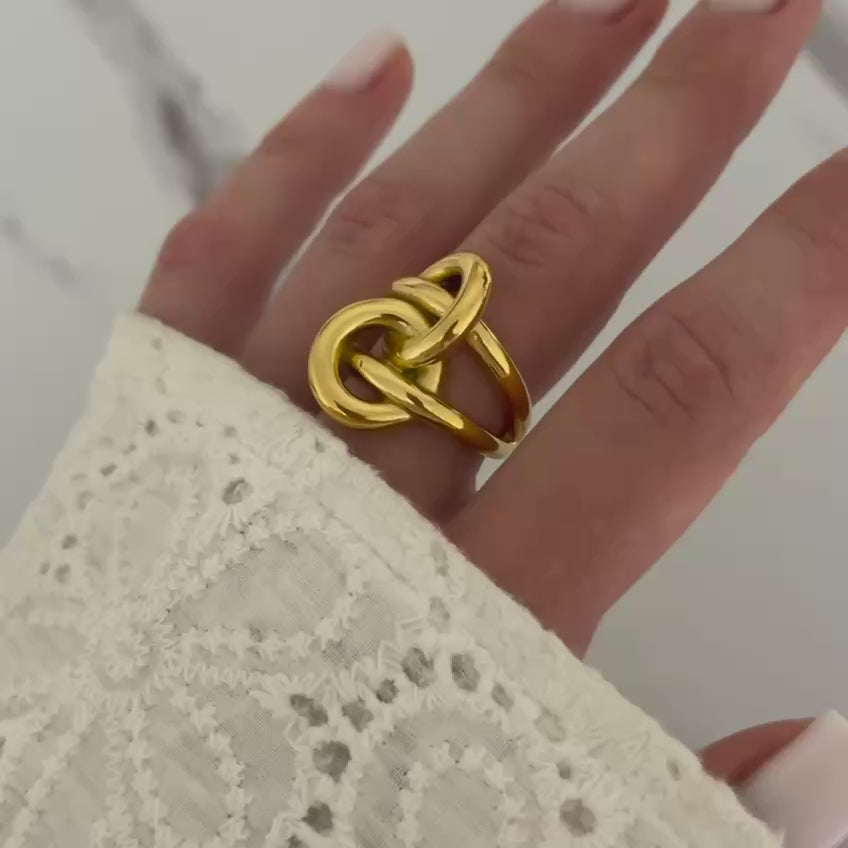 Gold Bow Ring